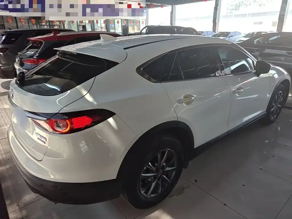 Mazda CX-4 — фото 8