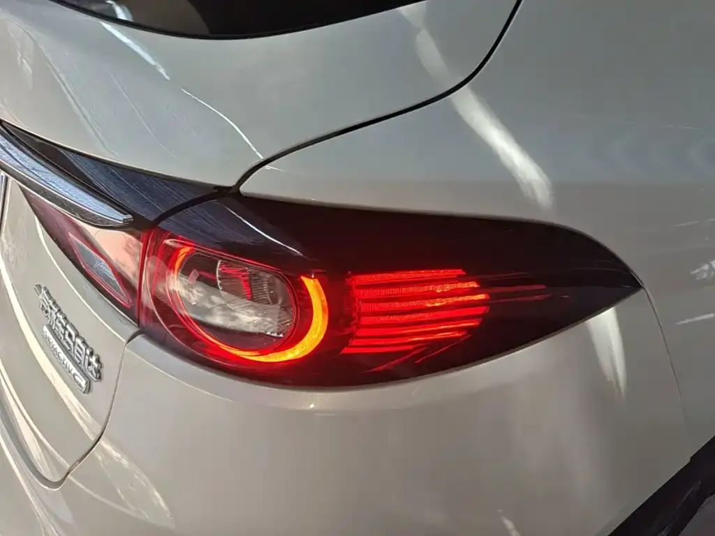 Mazda CX-4 — фото 3