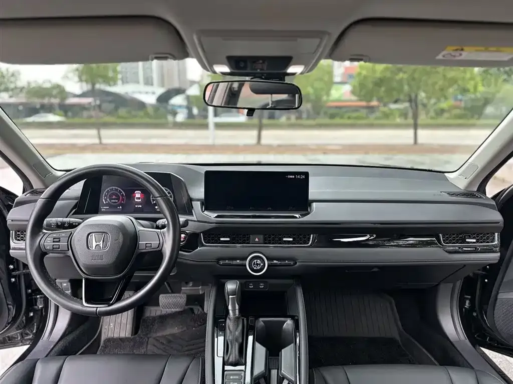 Honda Inspire — фото 4