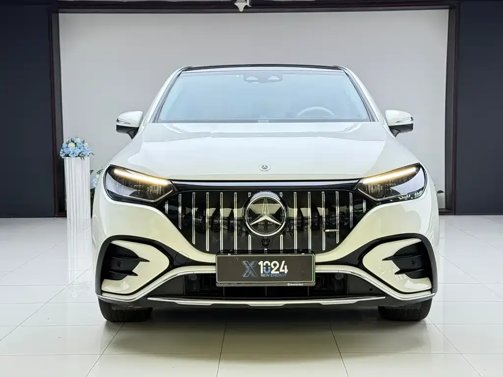 Mercedes-Benz EQE SUV — фото 3