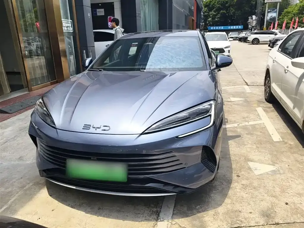 BYD Seal 07 DM-i — фото 2