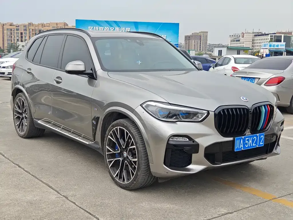 BMW X5 (Import) — фото 9