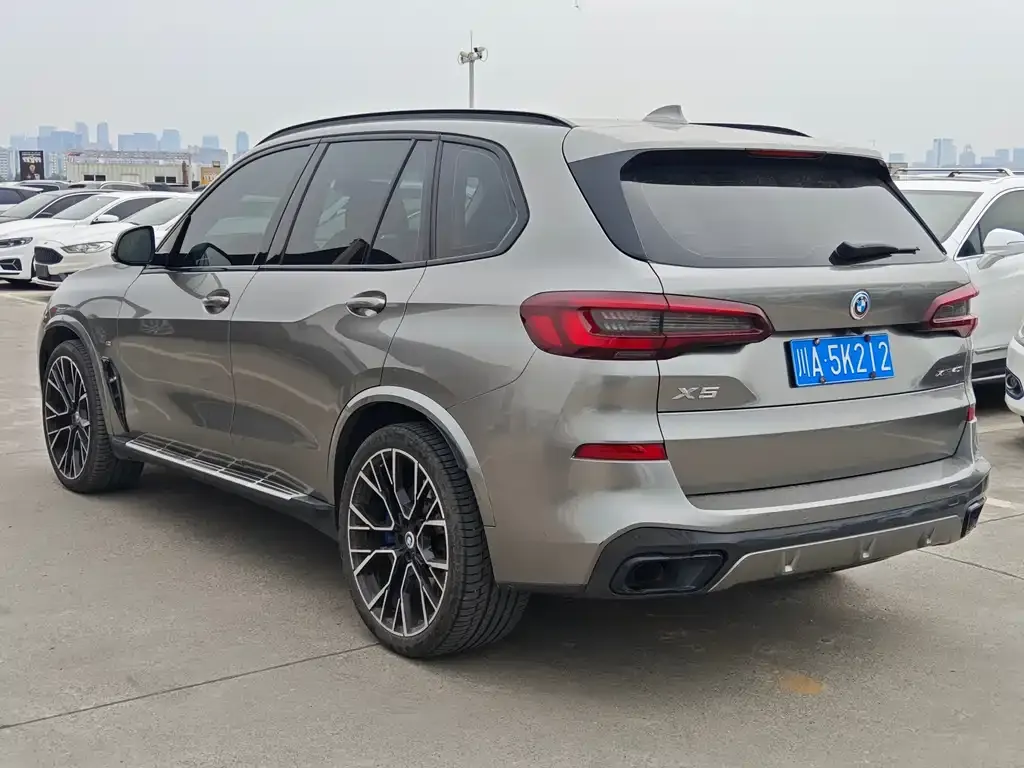 BMW X5 (Import) — фото 5