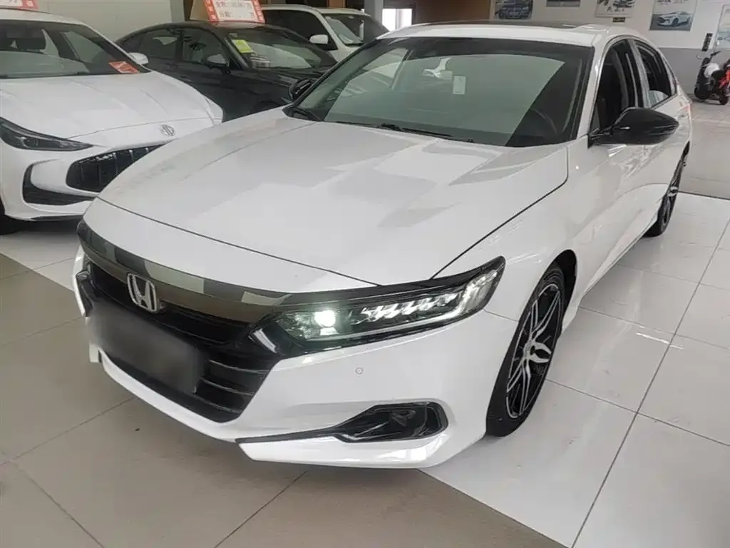 Honda Accord — фото 1