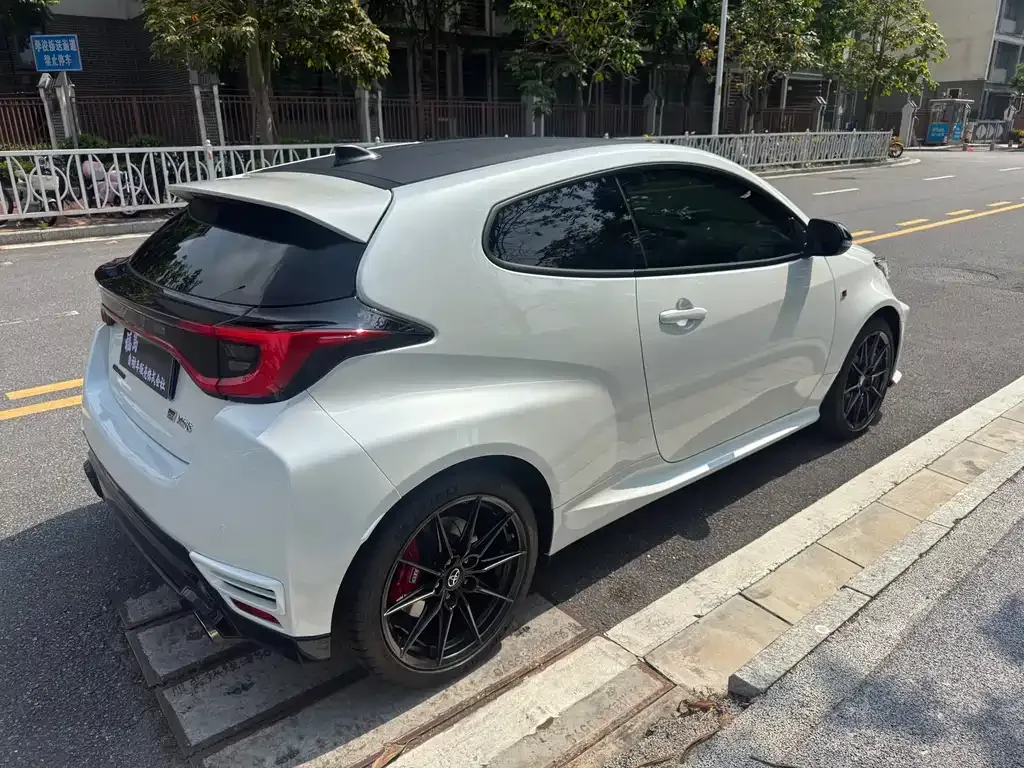 Toyota GR YARIS — фото 7