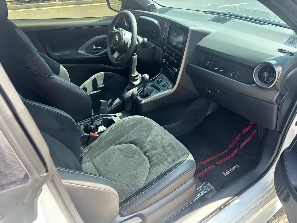 Toyota GR YARIS — фото 2