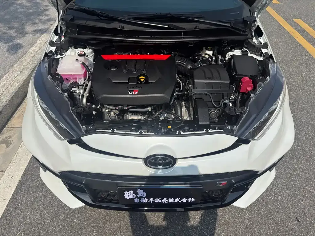 Toyota GR YARIS — фото 9