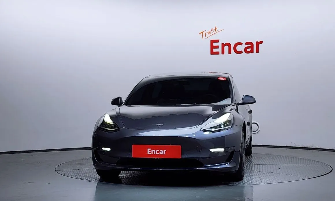 Tesla Model 3 — фото 5