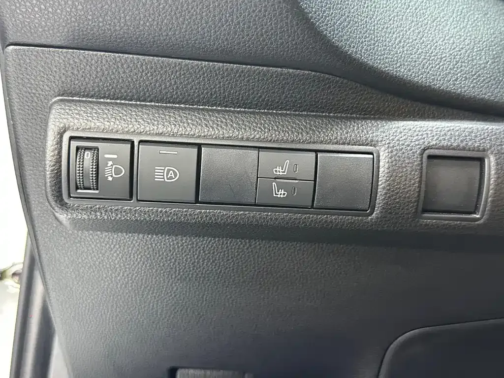 Toyota Levin — фото 10