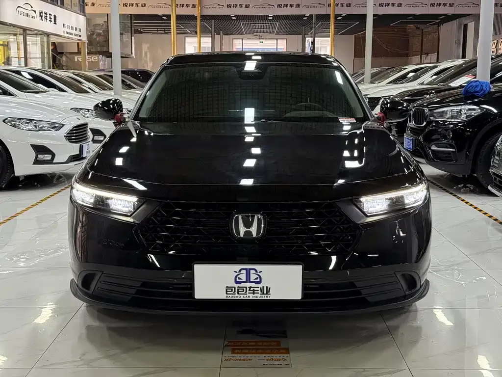 Honda Accord — фото 7