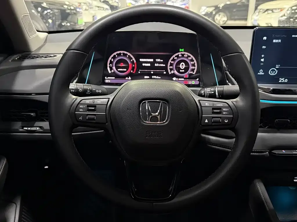 Honda Accord — фото 8