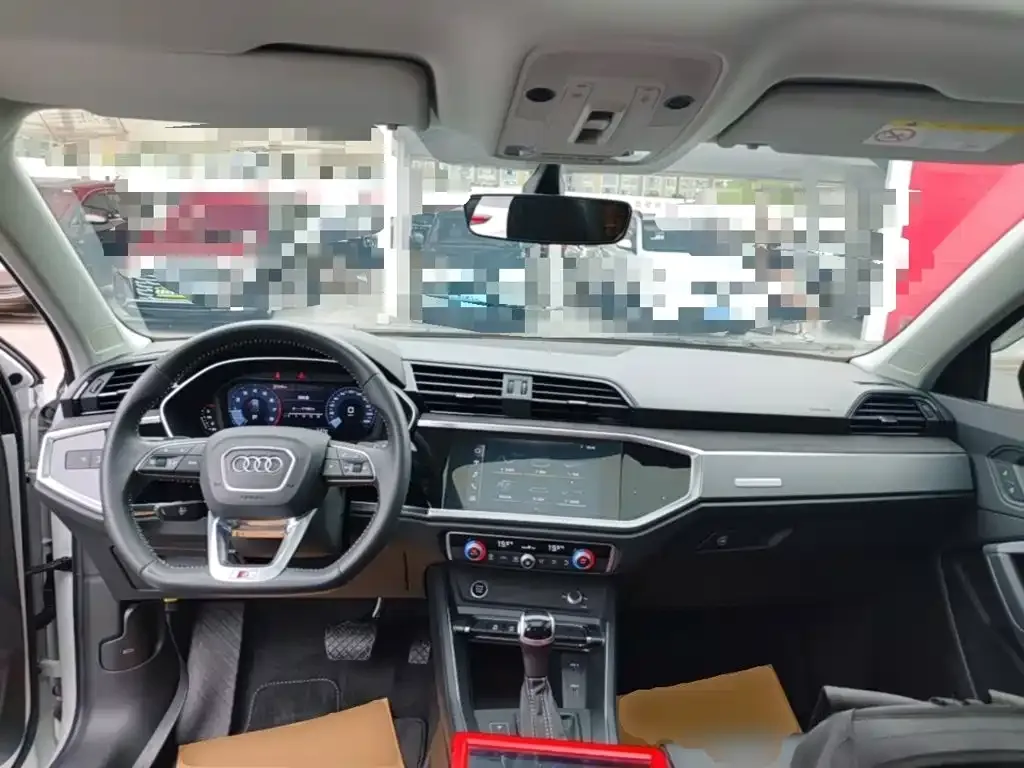 Audi Q3 Sportback — фото 8