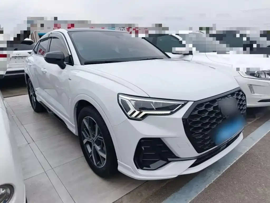 Audi Q3 Sportback — фото 7