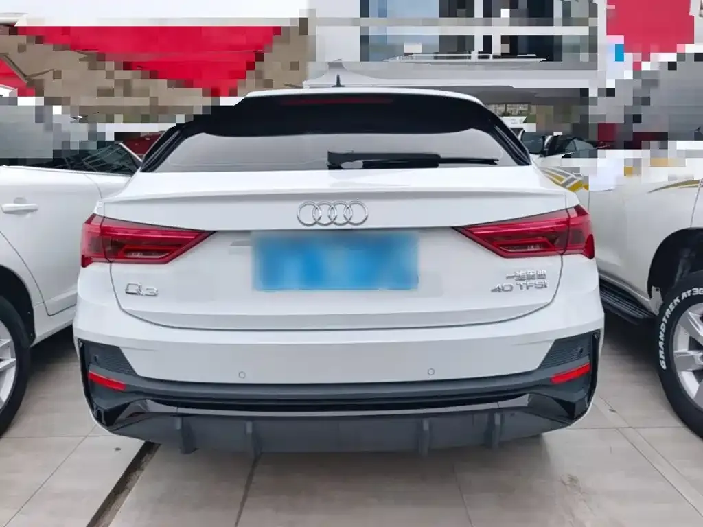 Audi Q3 Sportback — фото 6