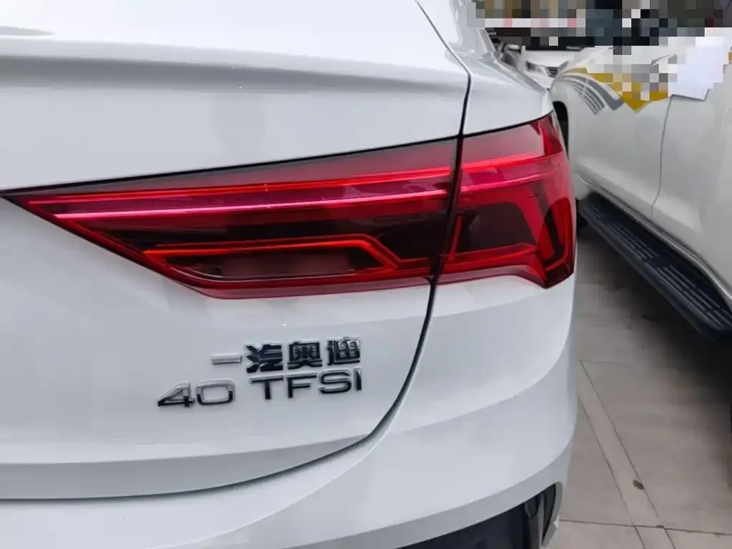 Audi Q3 Sportback — фото 4