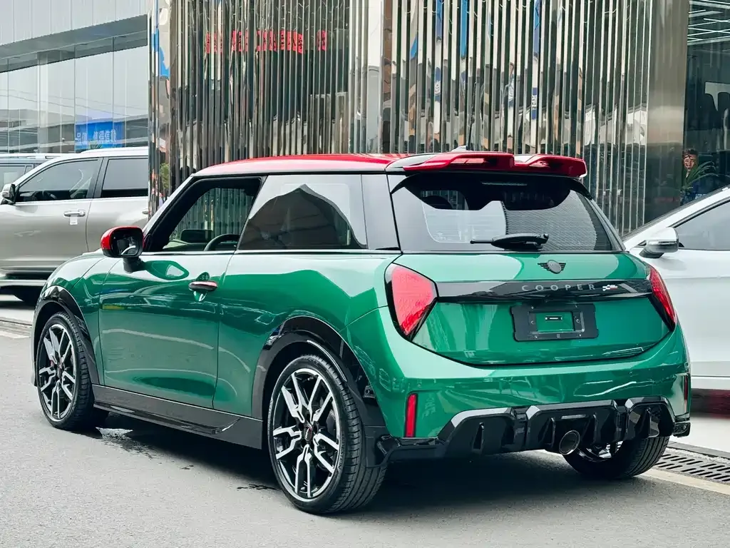 MINI JCW (John Cooper Works) — фото 6