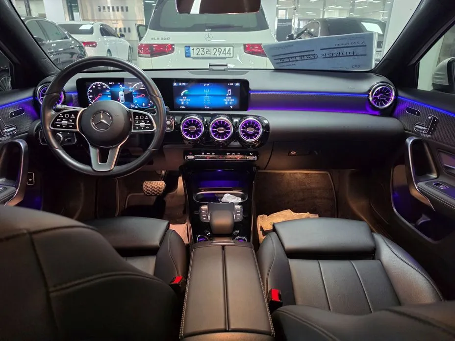 Mercedes-Benz A-Class — фото 10