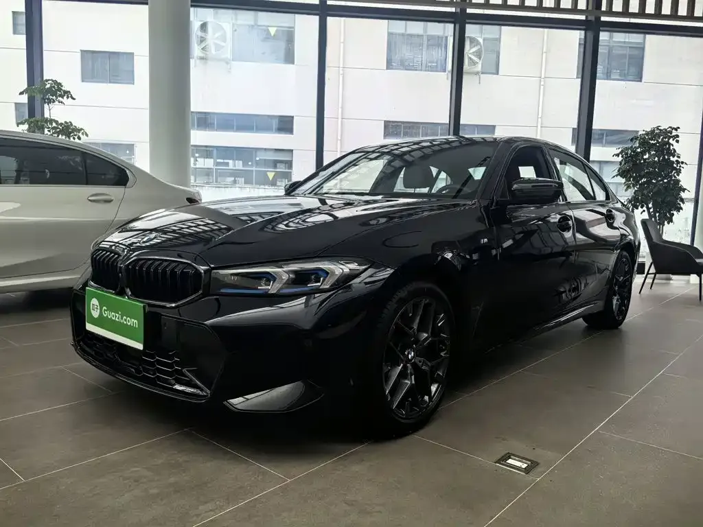 BMW 3 Series — фото 1