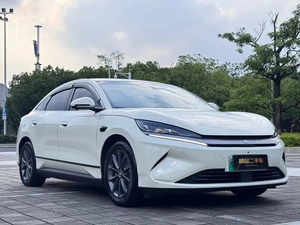 BYD Qin L — фото 4