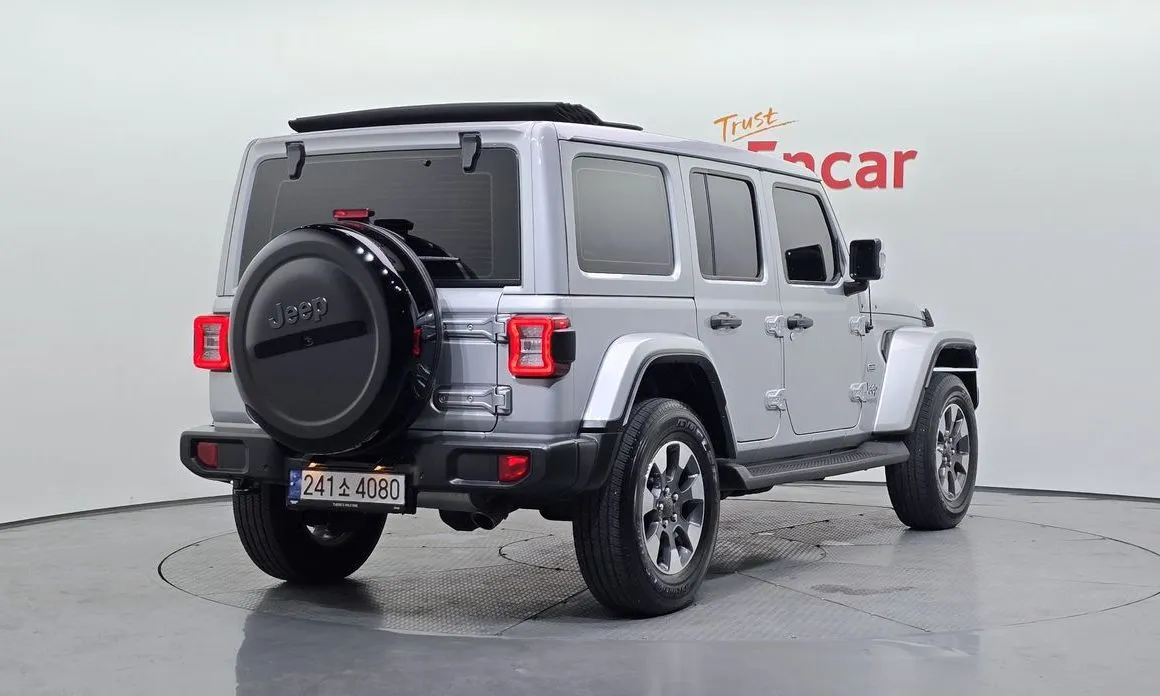 Jeep Wrangler — фото 6
