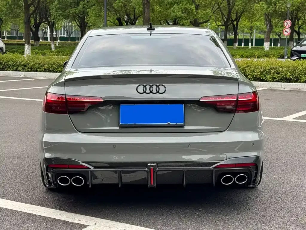 Audi S4 — фото 5