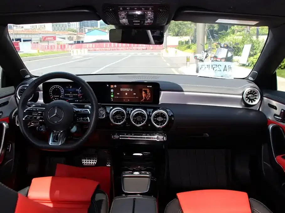 Mercedes-Benz CLA AMG — фото 8