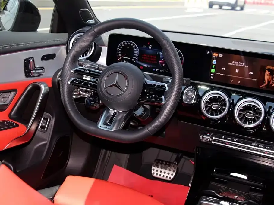 Mercedes-Benz CLA AMG — фото 4