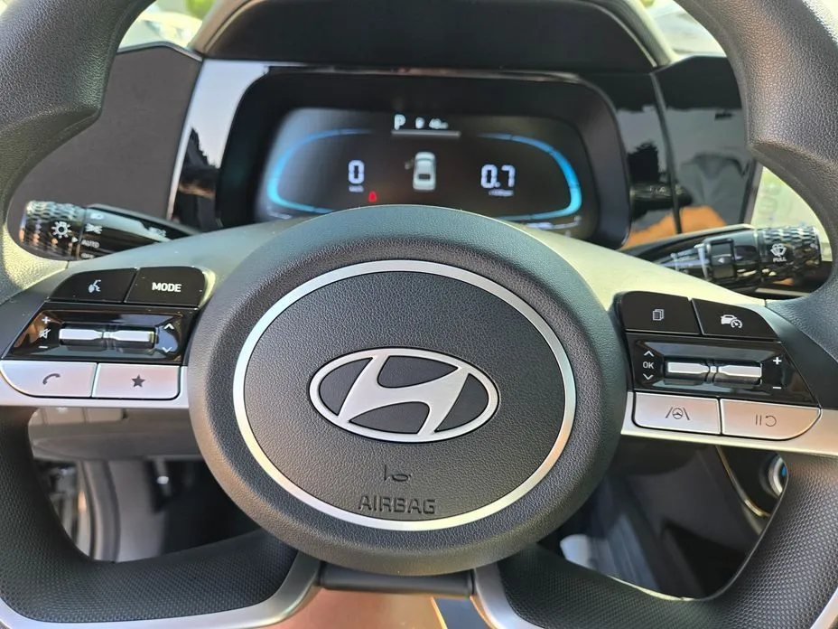 Hyundai AVANTE — фото 3