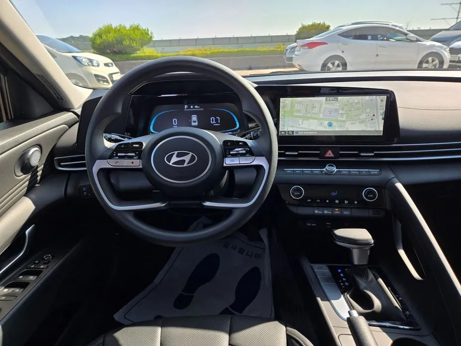 Hyundai AVANTE — фото 4