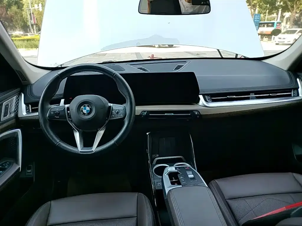 BMW X1 — фото 3