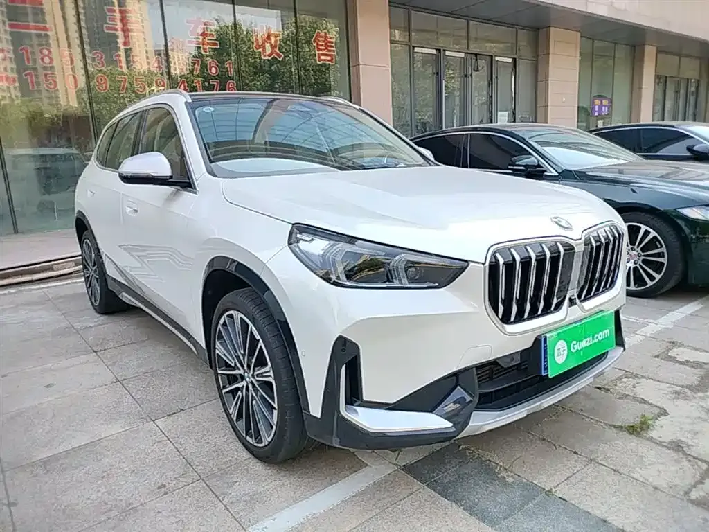 BMW X1 — фото 9