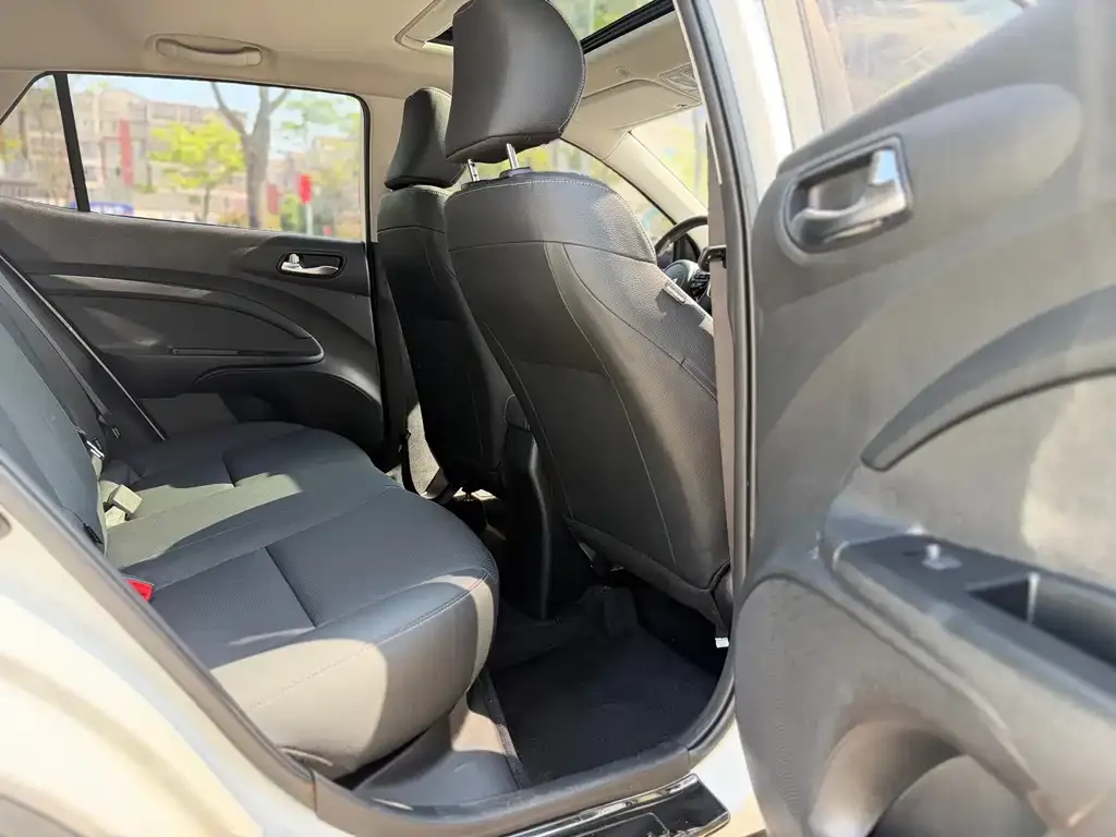 Kia KX1 — фото 2
