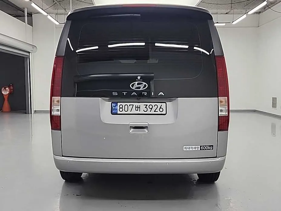 Hyundai Staria — фото 3