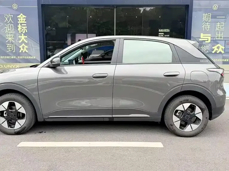 Geely Starburst — фото 9
