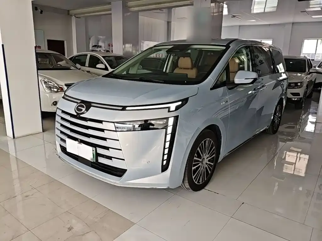 GAC Motor 传祺E8 PHEV — фото 6