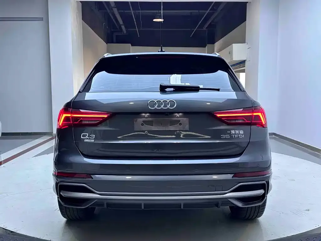 Audi Q3 — фото 6