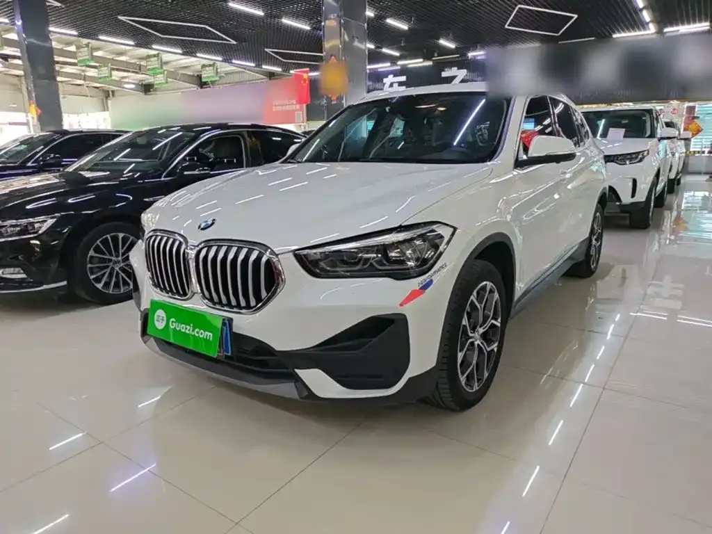 BMW X1 — фото 1
