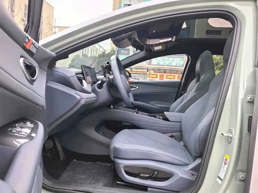 BYD Seal 06GT — фото 2
