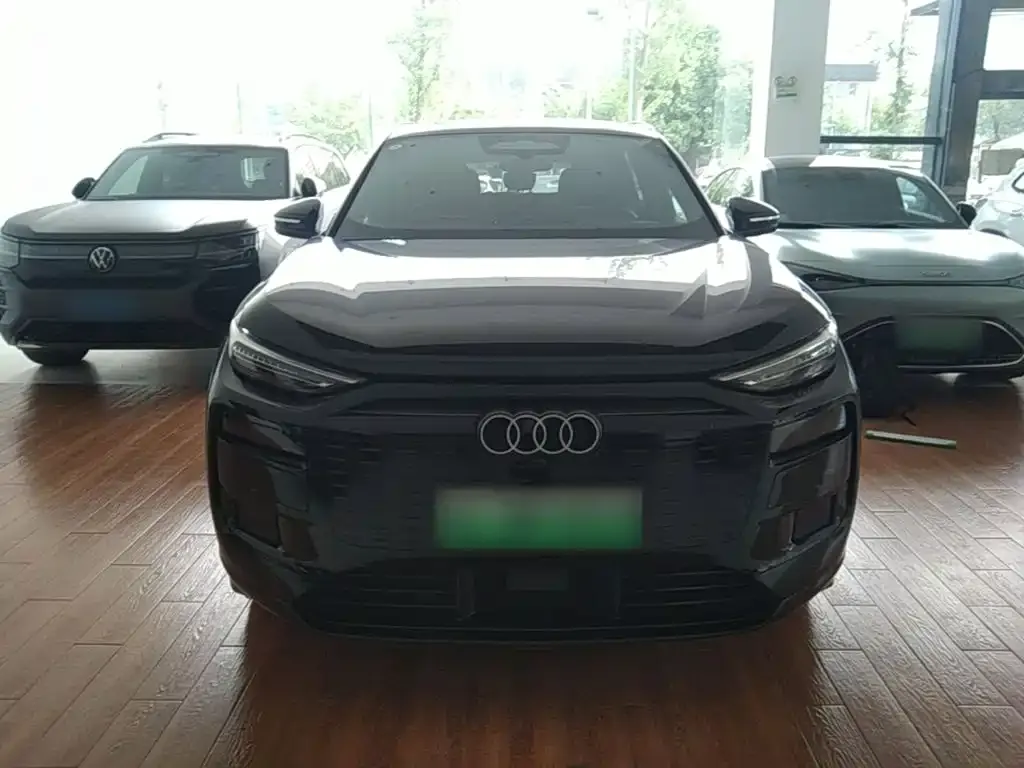 Audi Q6L e-tron — фото 4