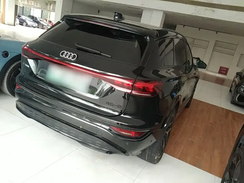 Audi Q6L e-tron — фото 6