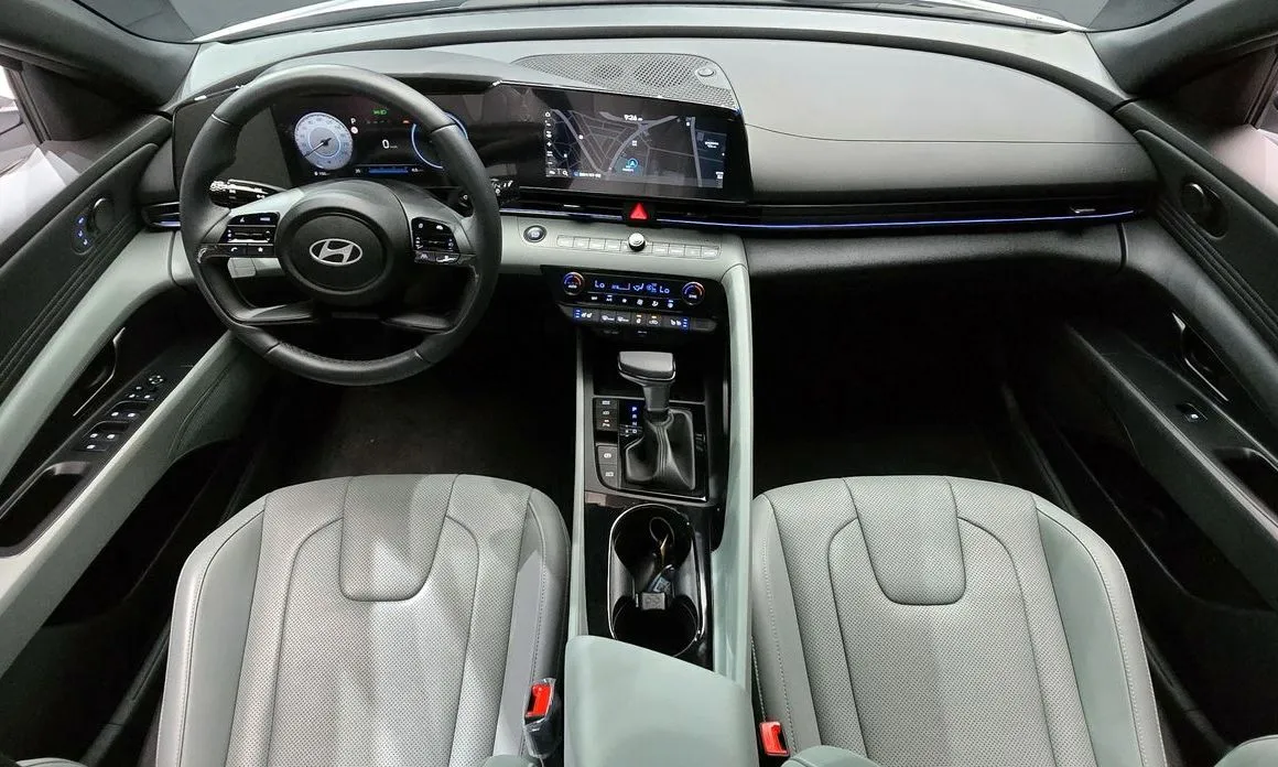 Hyundai AVANTE — фото 10
