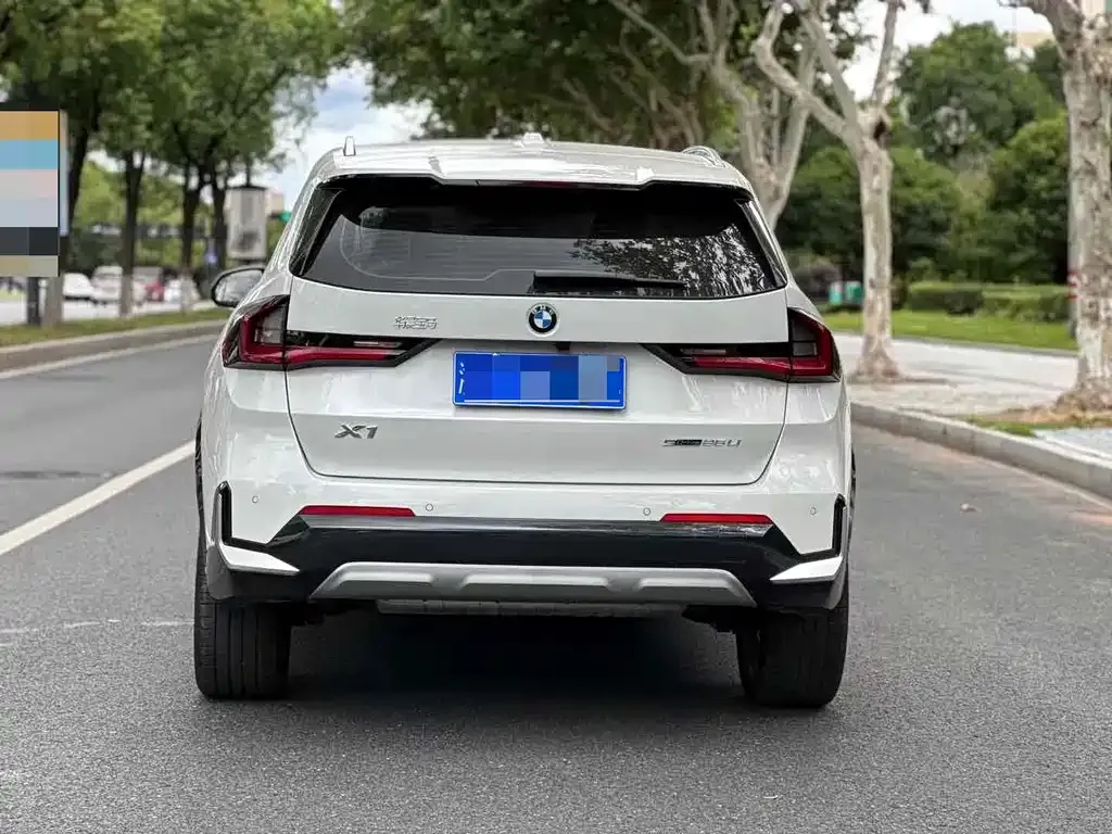 BMW X1 — фото 2