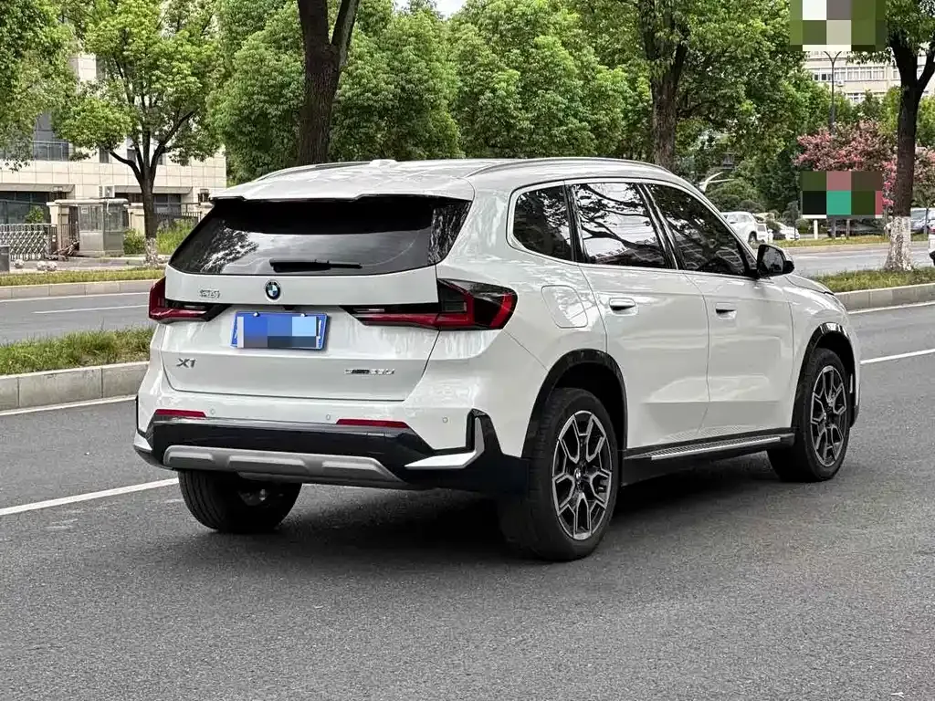BMW X1 — фото 3