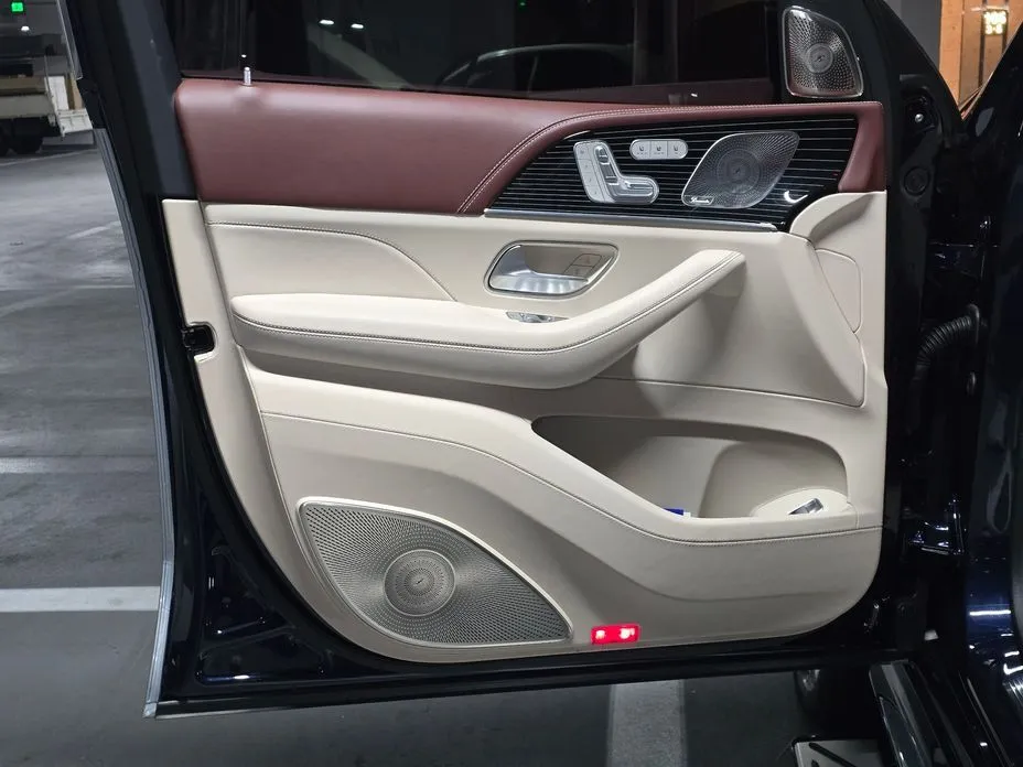 Mercedes-Benz GLS-Class — фото 7