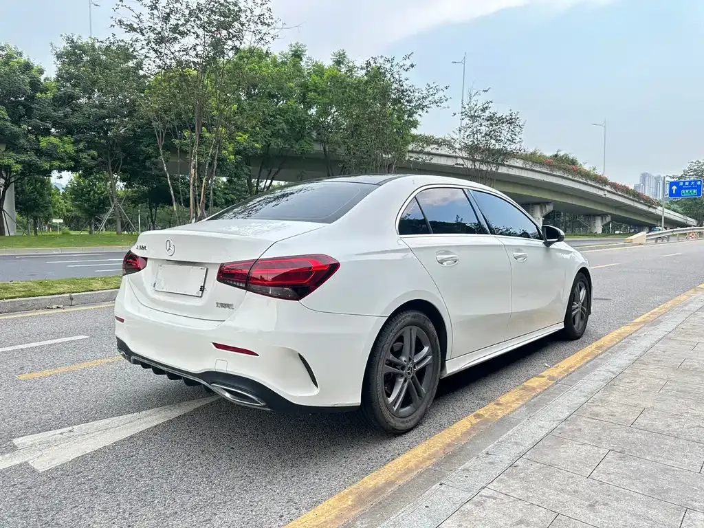 Mercedes-Benz A-Class — фото 10