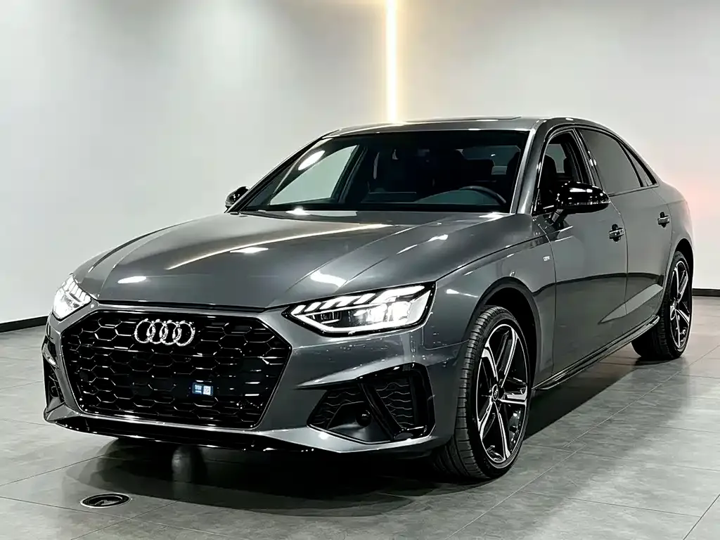 Audi A4L — фото 1
