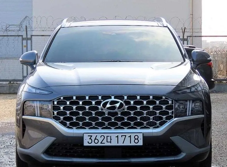 Hyundai Santafe — фото 1