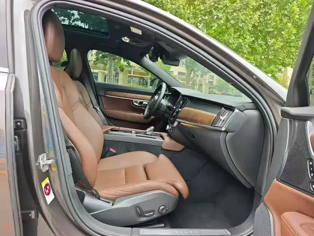 Volvo S90 — фото 2