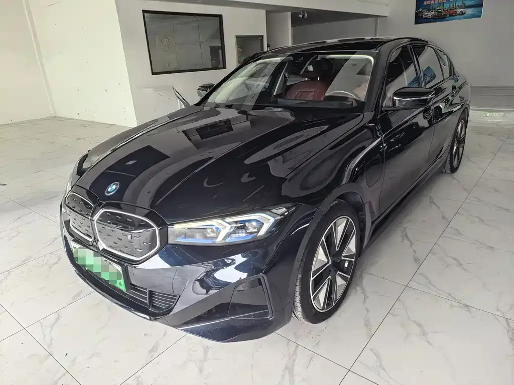 BMW i3 — фото 1