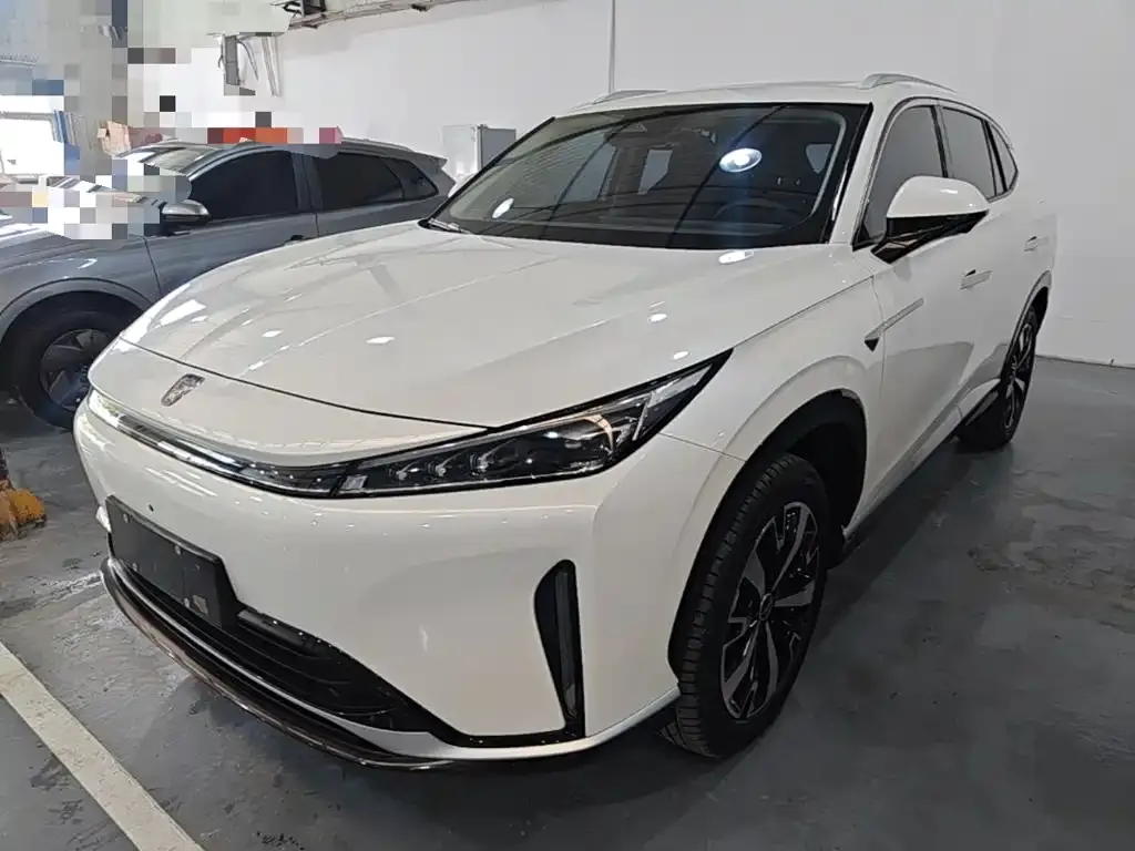 Roewe D5X DMH — фото 1